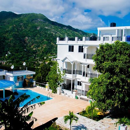 J&G Villa Hotel Cap-Haïtien Exterior foto